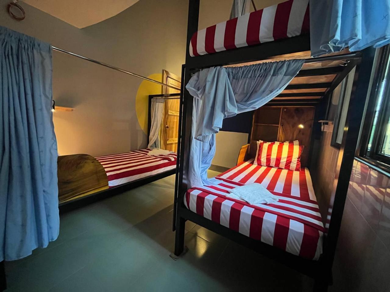 Por Chey Guesthouse Battambang Exterior photo