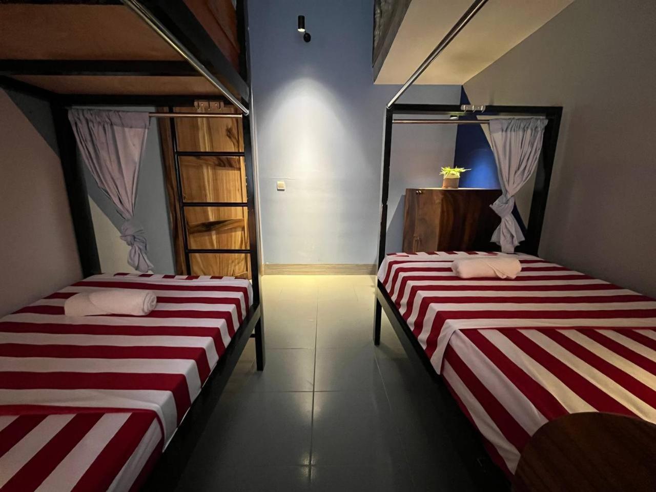 Por Chey Guesthouse Battambang Exterior photo