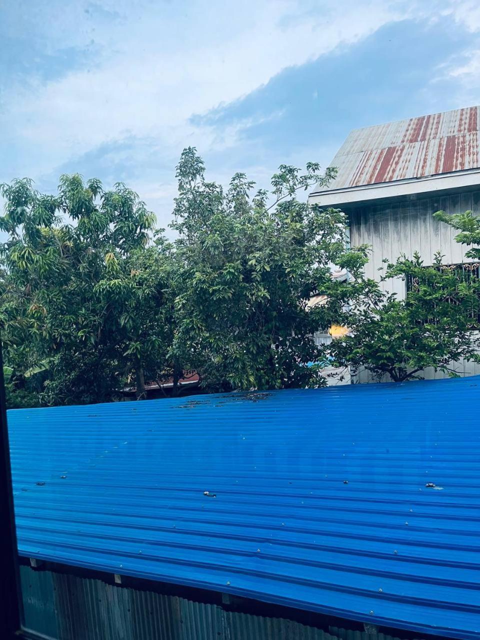 Por Chey Guesthouse Battambang Exterior photo