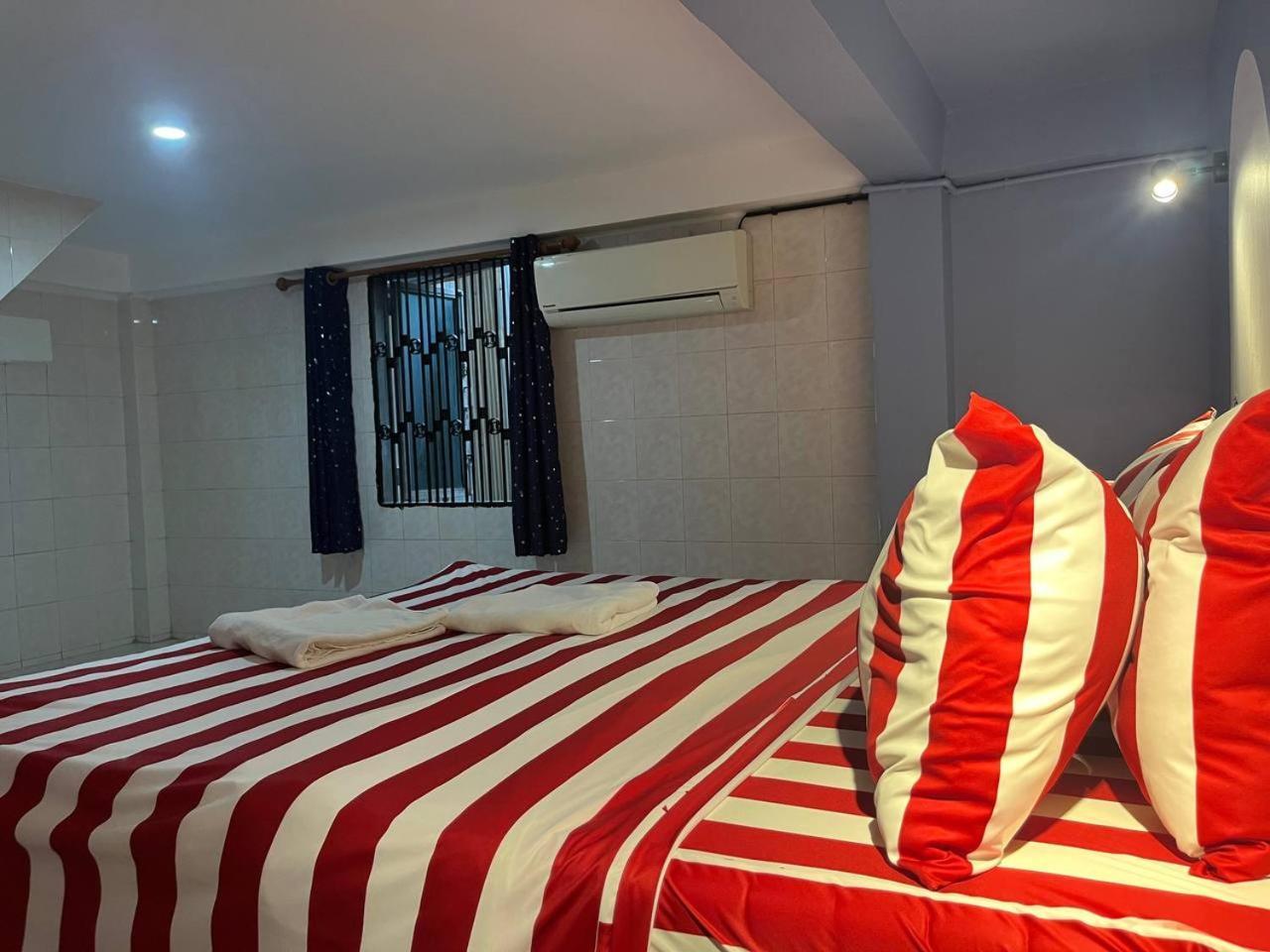 Por Chey Guesthouse Battambang Exterior photo