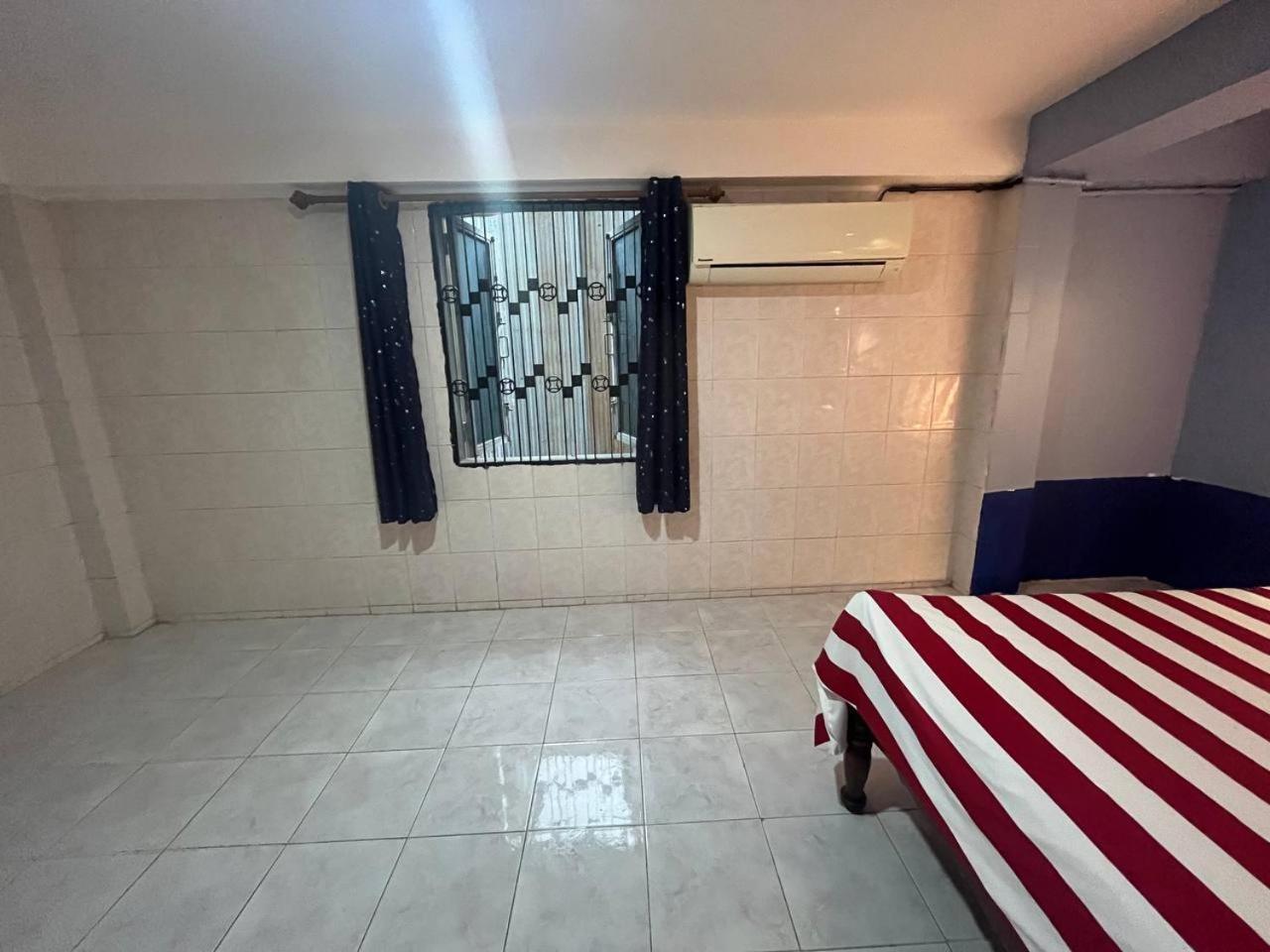 Por Chey Guesthouse Battambang Exterior photo