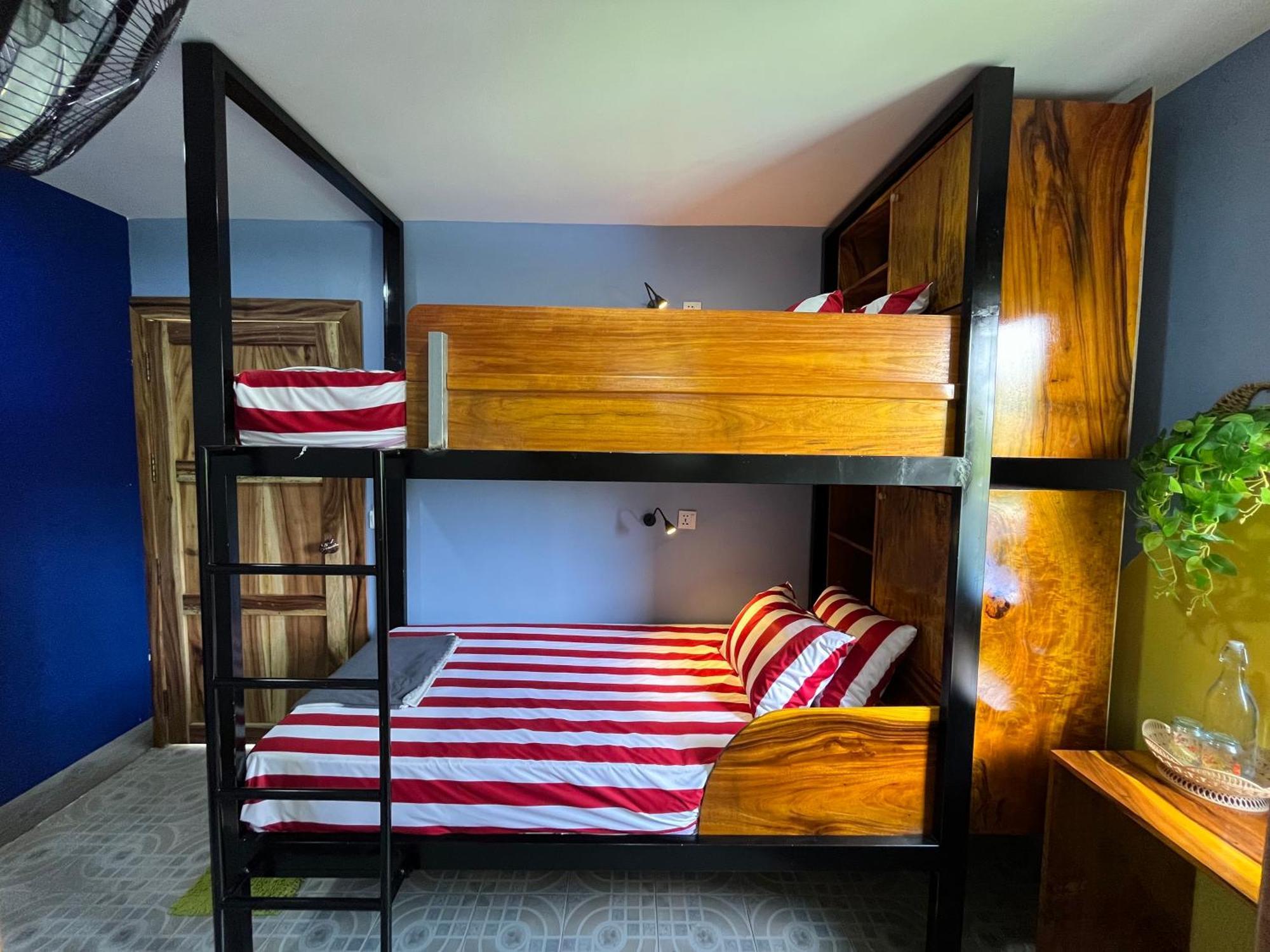 Por Chey Guesthouse Battambang Exterior photo